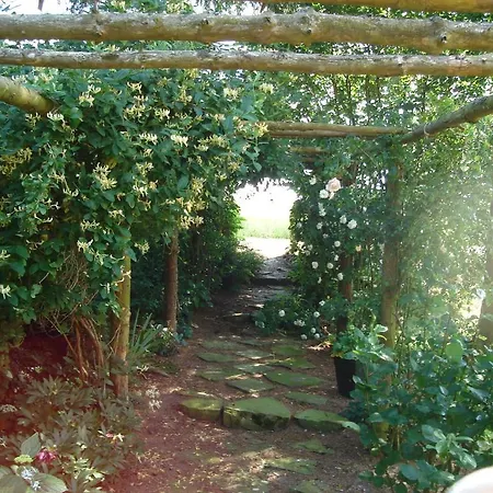 Ouregaarden Bed & Breakfast *